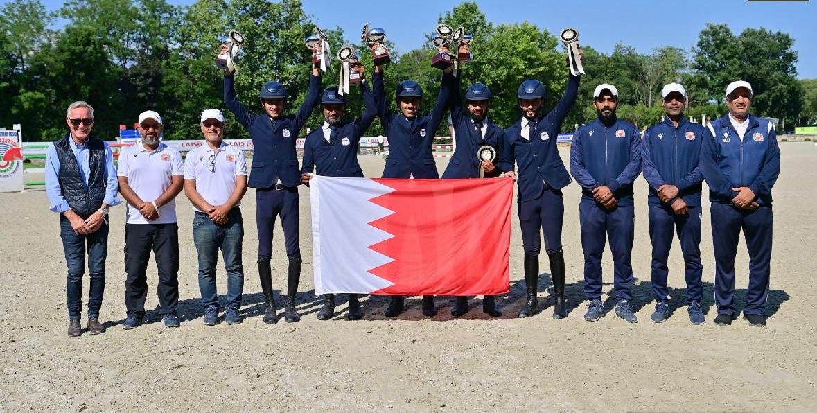 من بين 137 فارسا يمثلون 12 دولة .. فريق وزارة الداخلية لقفز الحواجز يعزز مسيرة انجازاته بفوزه بالمركز الأول في بطولة دولية في ايطاليا<
